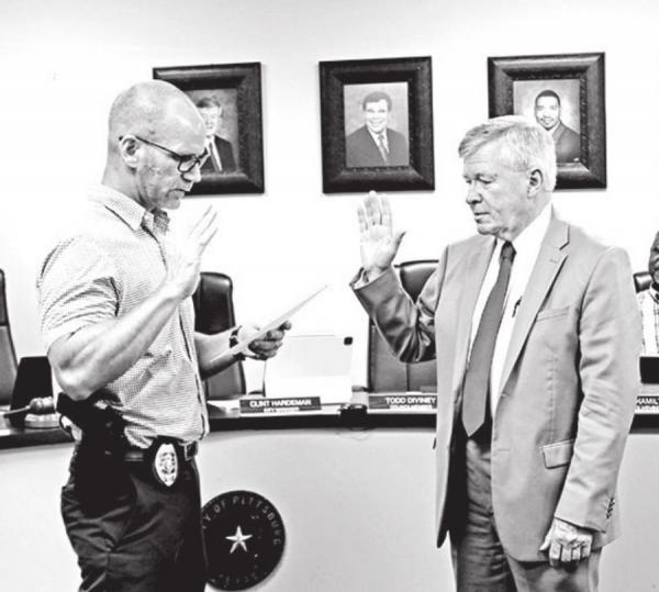 City officers sworn