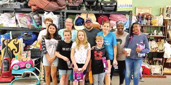 FUMC youth lends a helping hand