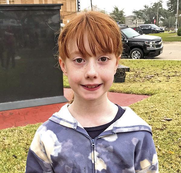 Ruby Davis I would give Santa a bracelet that I made with his name on it. Ruby Davis I would give Santa a bracelet that I made with his name on it.