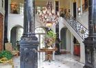 “Cluckingham Palace” is on the auction block