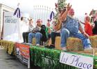 Pittsburg welcomes the Christmas season in style