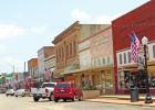 Downtown Mainstreet in Pittsburg offers many local opportunities to complete holiday shopping. Shoppers can find clothing, footwear and much more down Quitman Street. GAZETTE PHOTO / DI DUNCAN Small town shops offer big-town gift ideas